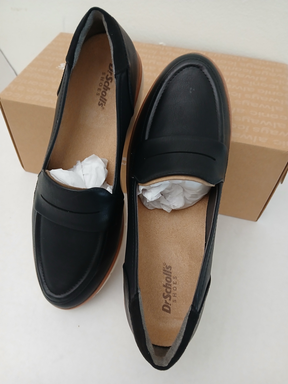 Black Women's Slip-On Loafers - Comfortable Casual Shoe Size 6/ 6.5M $40 - Picture 9 of 11